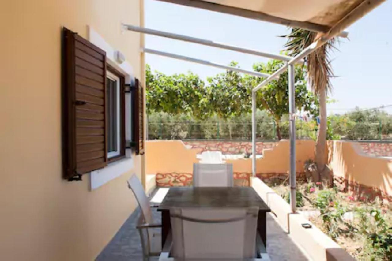 Makis Apartments Sitia  Luaran gambar