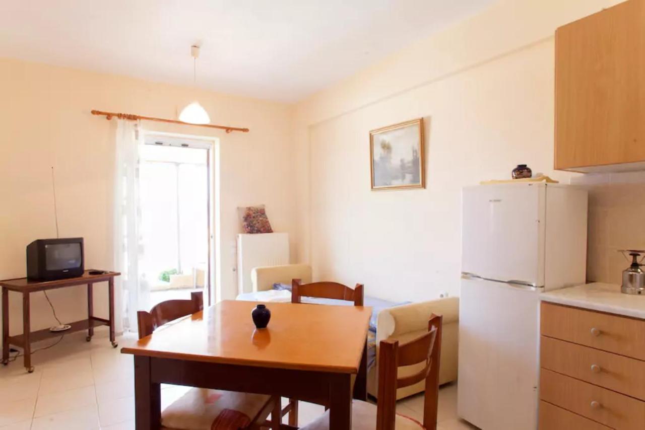Makis Apartments Sitia  Luaran gambar